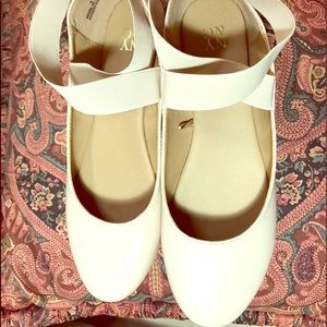 Summer flats from New York n Company